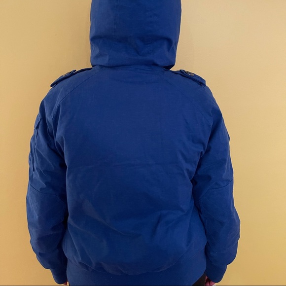 Aritzia puffer jacket - blue size extra large - Picture 3 of 5